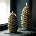 Broste Kerze 'Tannenzapfen' gold